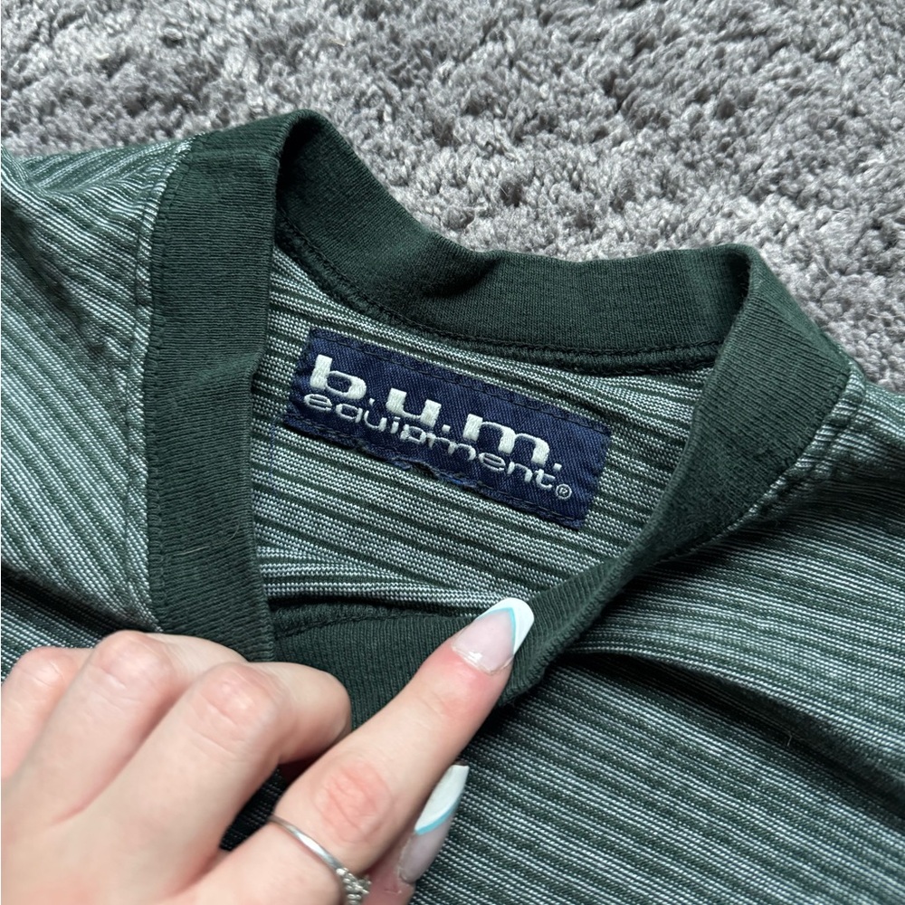 B.U.M EQUIPMENT VINTAGE Men’s Green Striped Cropped Tee - Picture 3 of 7